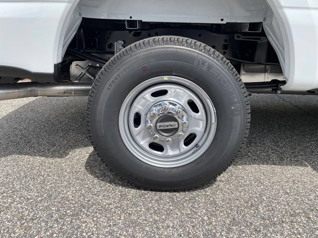 New 2026 Ford F250 XL w/ XL Chrome Package AWD/4WD image 7