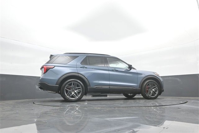 New 2026 Ford Explorer ST image 37