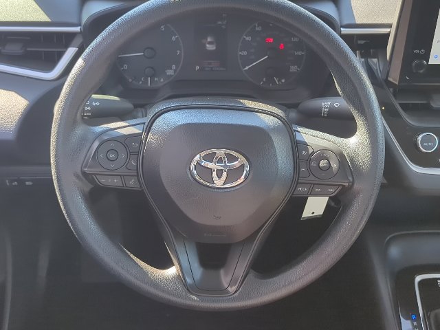 Used 2025 Toyota Corolla LE FWD image 8