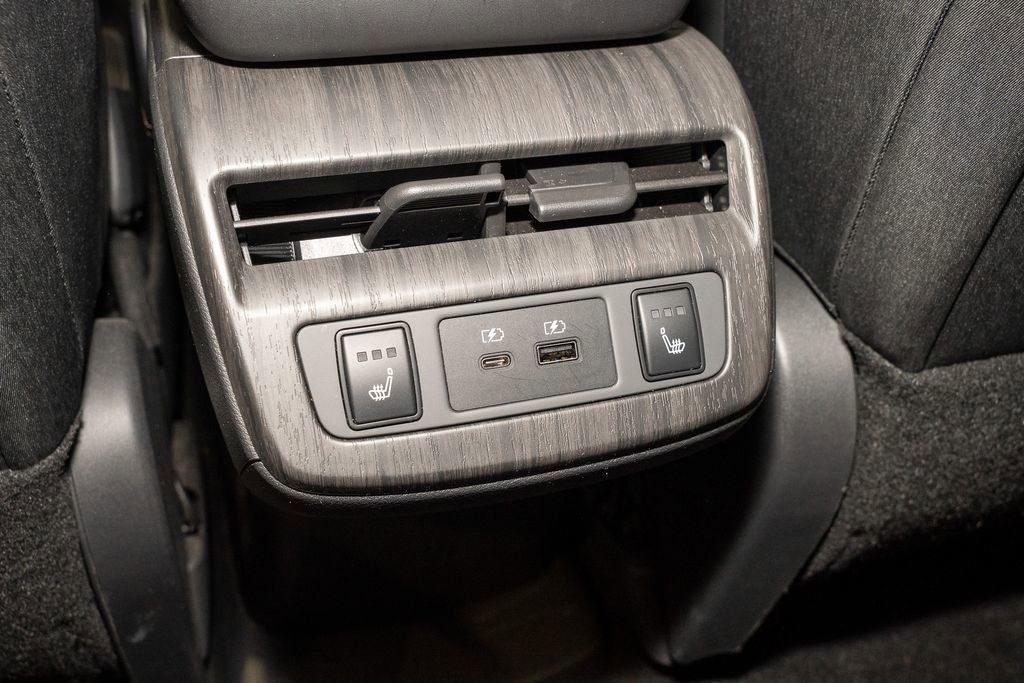 Certified 2023 Nissan Ariya ENGAGE e-4ORCE image 8