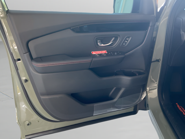 New 2026 Honda Pilot TrailSport image 8