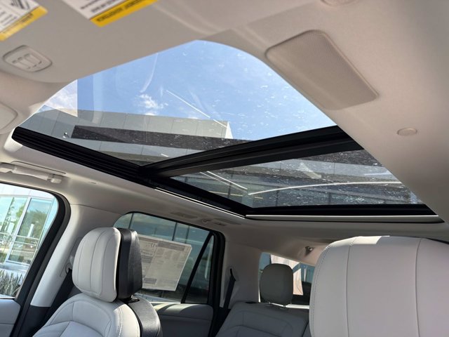 New 2026 Lincoln Navigator L Reserve AWD/4WD image 29