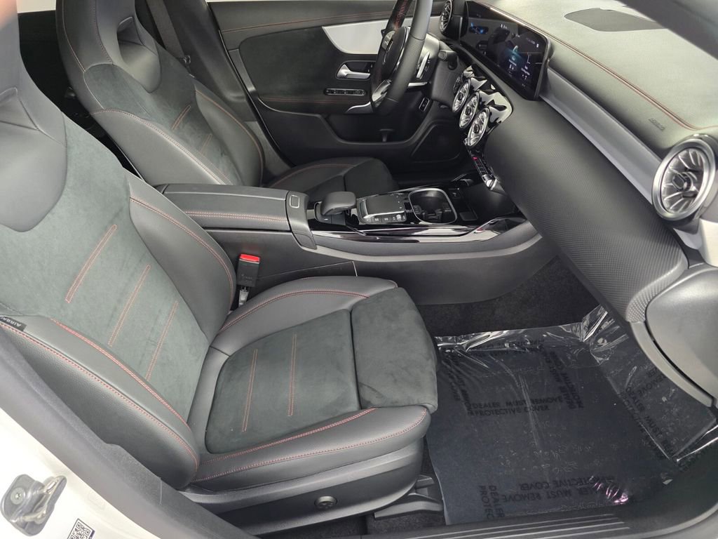 Certified 2023 Mercedes-Benz CLA 35 AMG 4MATIC image 29