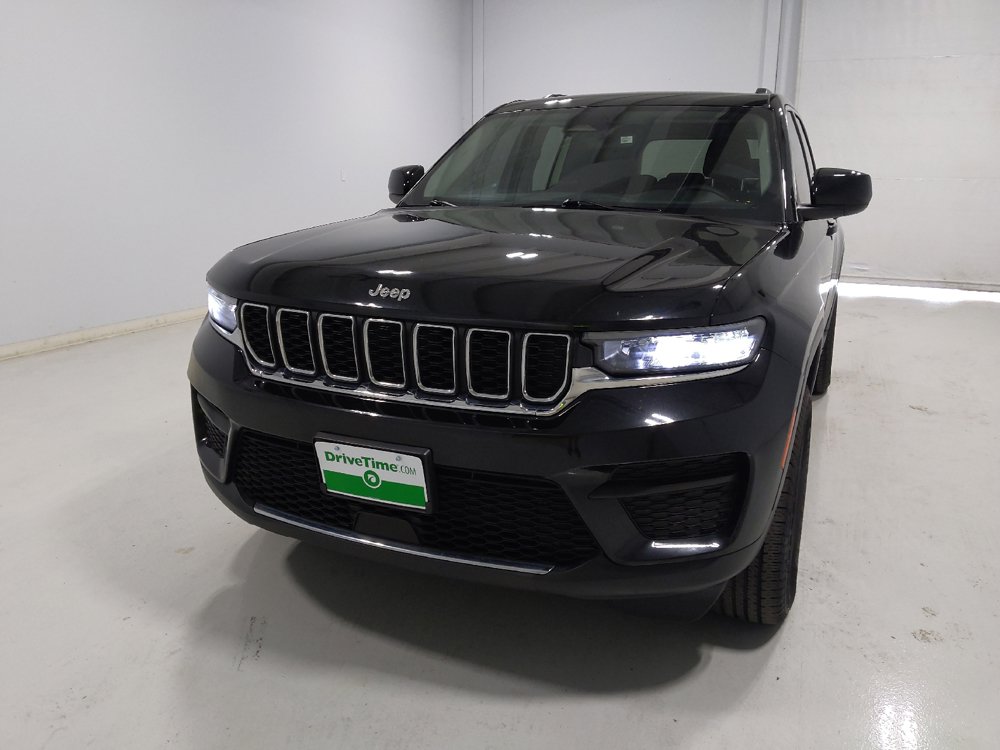 Used 2023 Jeep Grand Cherokee Laredo AWD/4WD image 15