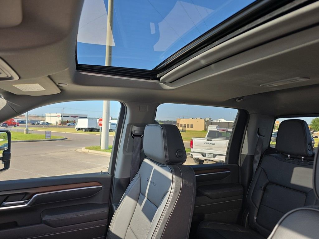 Certified 2025 GMC Sierra 2500 Denali w/ Denali Reserve Package image 11