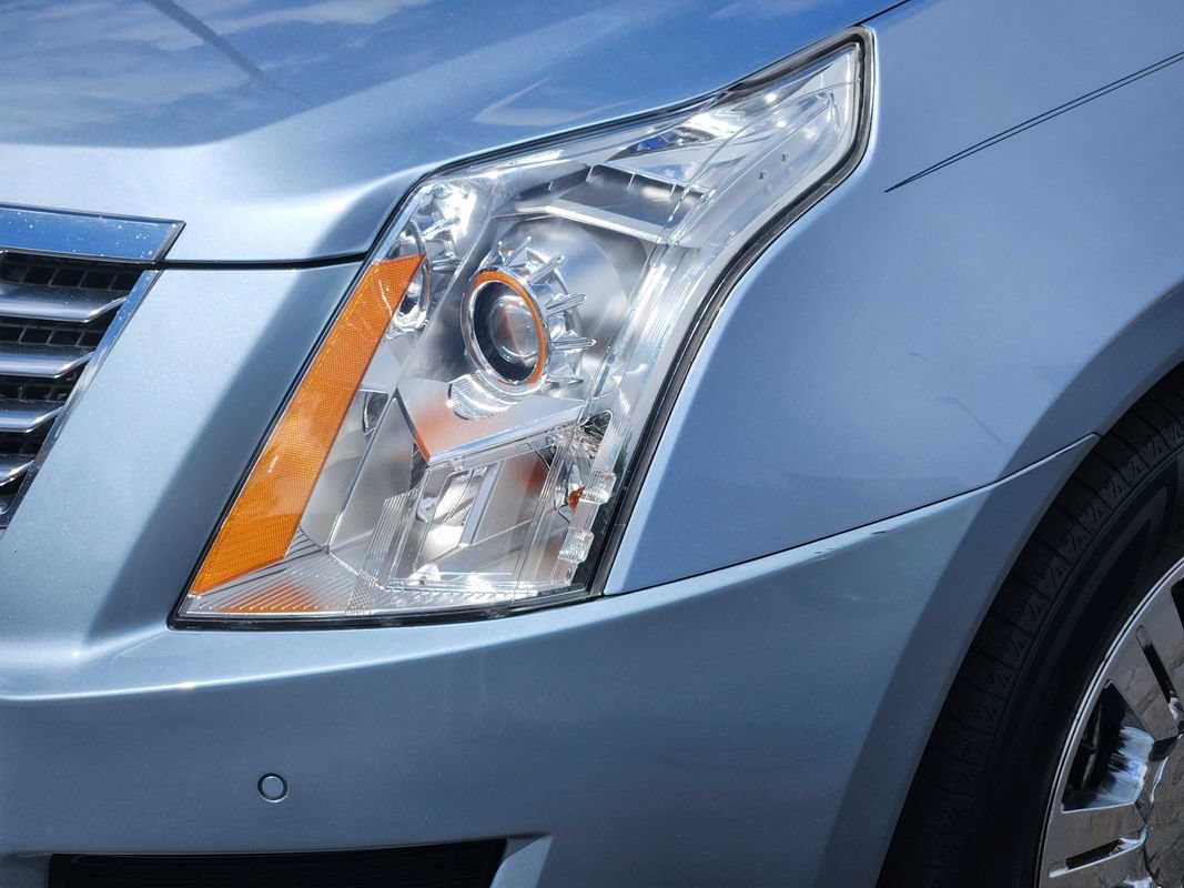 Used 2013 Cadillac SRX Luxury w/ Driver Awareness Package FWD image 10