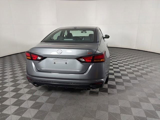 Used 2024 Nissan Altima 2.5 SR FWD image 13