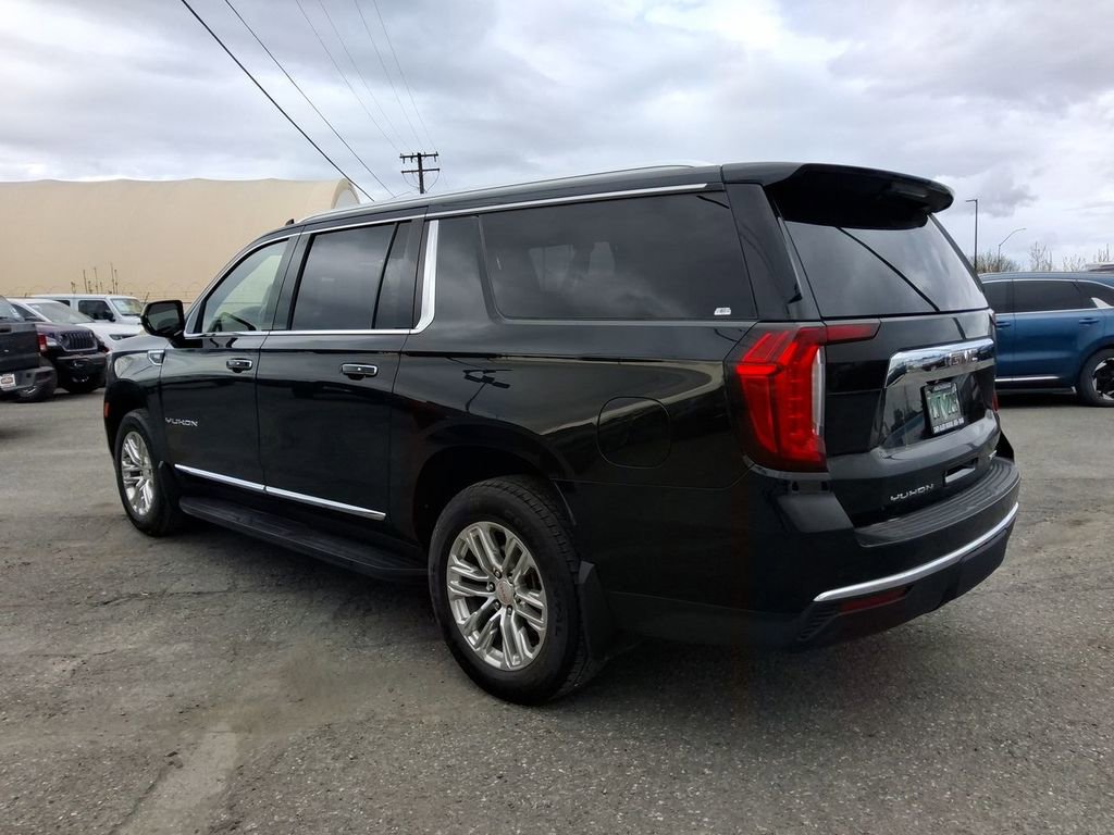 Used 2023 GMC Yukon XL SLT AWD/4WD image 6