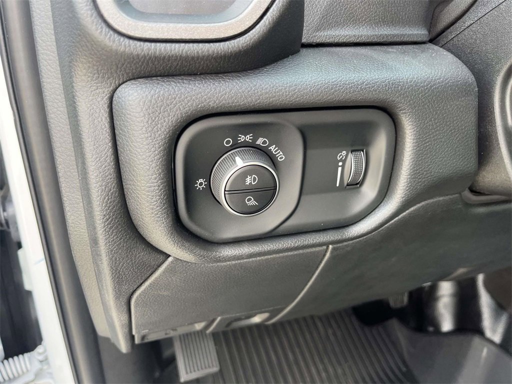 New 2025 RAM 2500 Tradesman w/ Chrome Appearance Group image 21