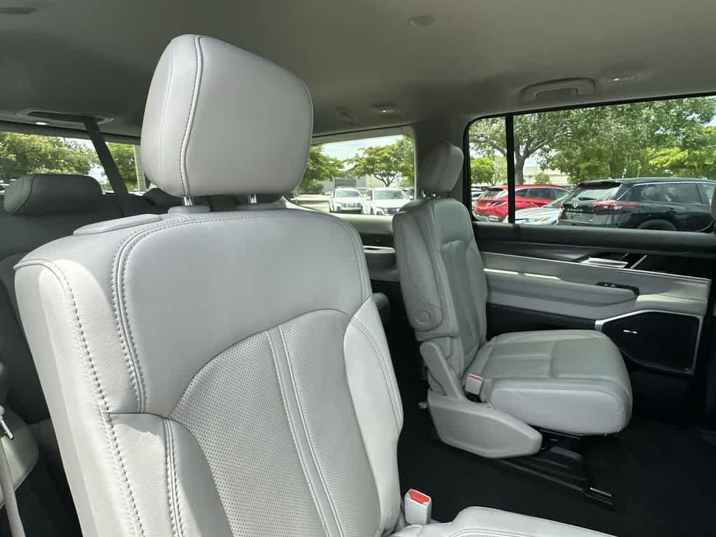 Used 2023 Jeep Wagoneer Series III w/ Rear Seat Video Group 1 RWD image 26