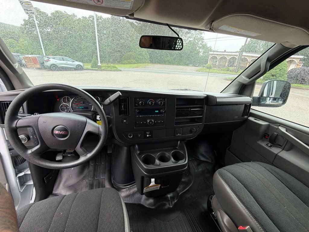Used 2025 GMC Savana 2500 w/ Driver Convenience Package RWD image 20