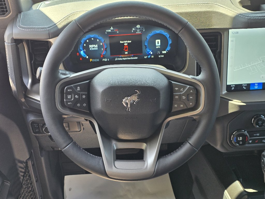 New 2025 Ford Bronco Outer Banks w/ Sasquatch Package image 14