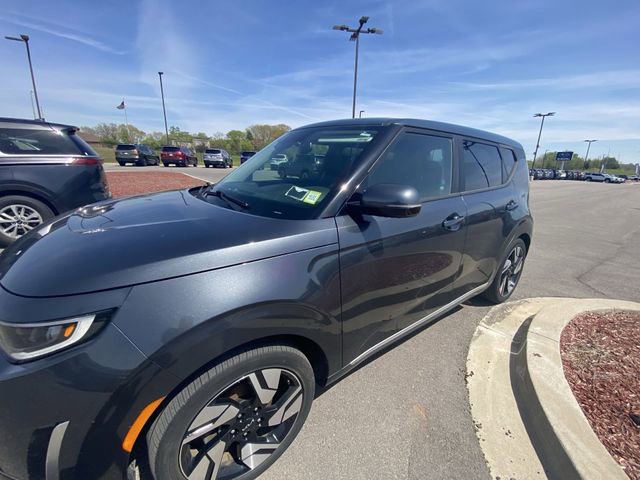 Used 2023 Kia Soul GT-Line w/ GT-Line Technology Package image 2