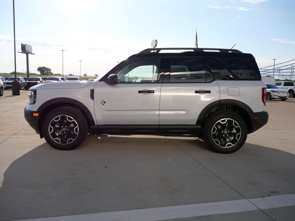 New 2026 Ford Bronco Sport Outer Banks AWD/4WD image 3