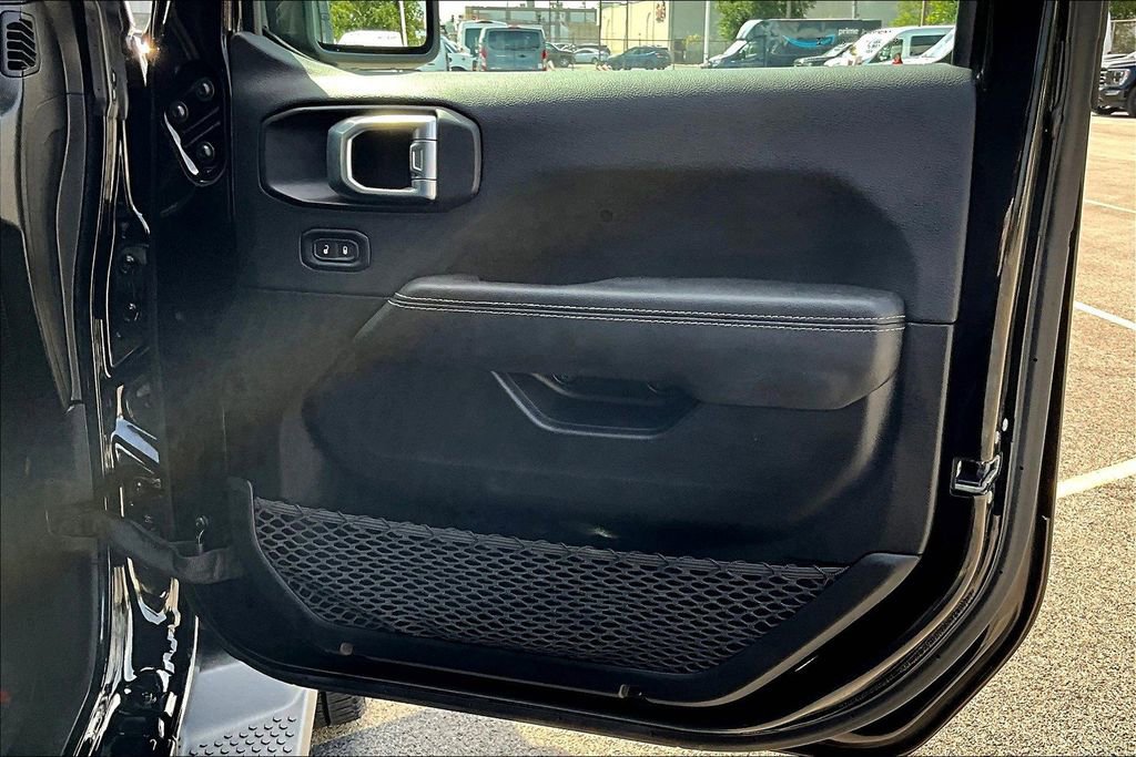 Used 2021 Jeep Wrangler Unlimited Sahara w/ Cold Weather Group image 22