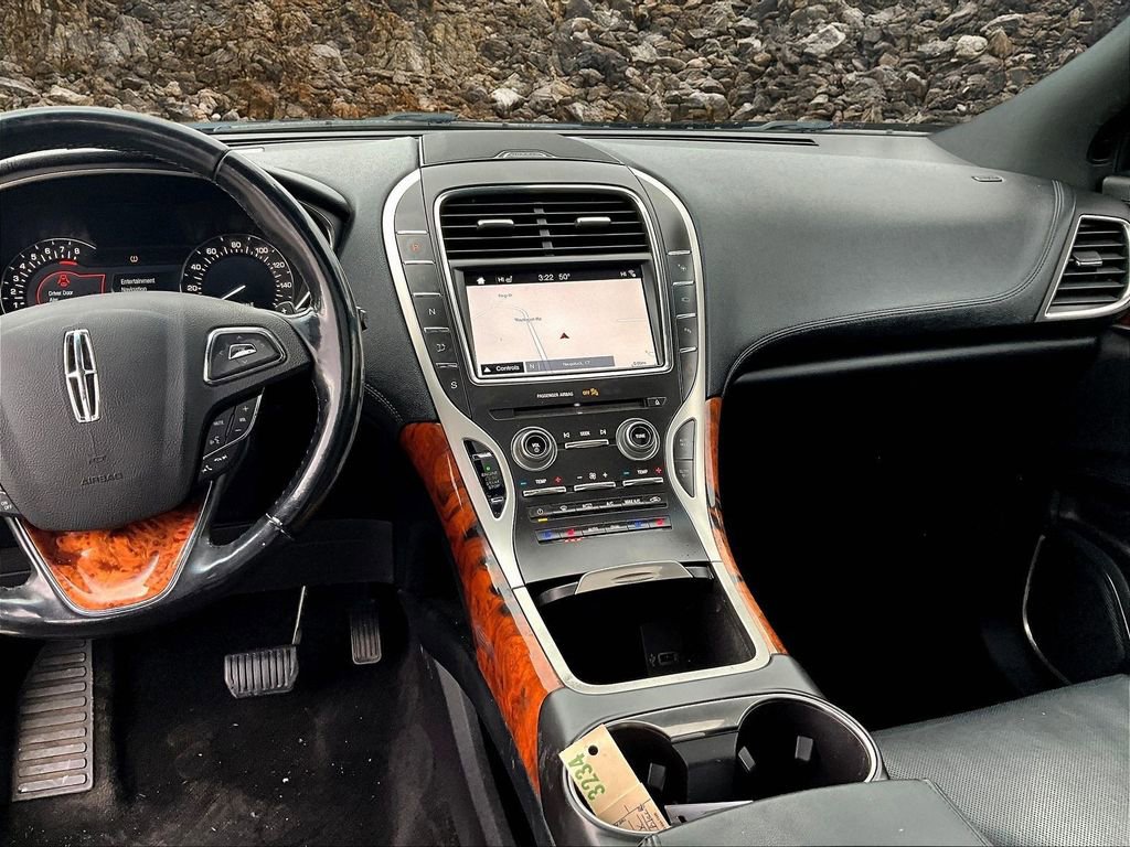 Used 2018 Lincoln MKX Reserve w/ Driver Assistance Package image 6