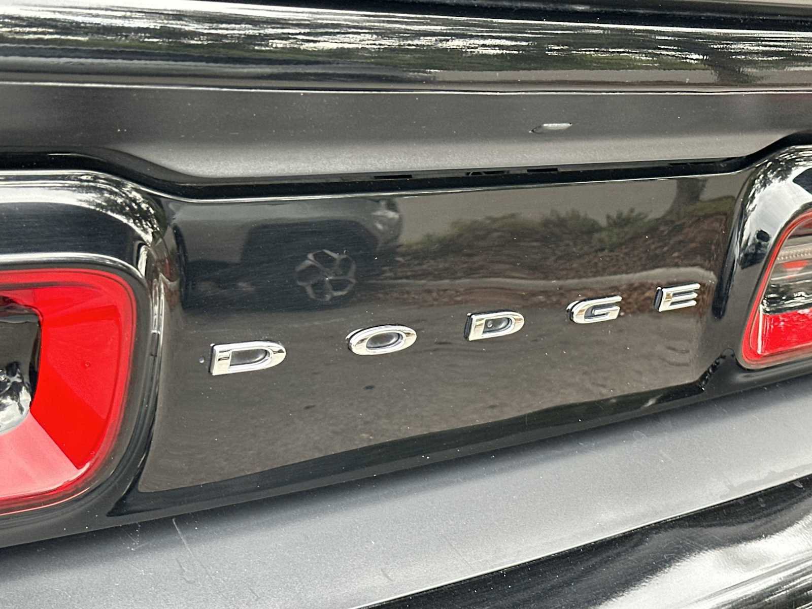 Used 2023 Dodge Challenger SXT RWD image 10
