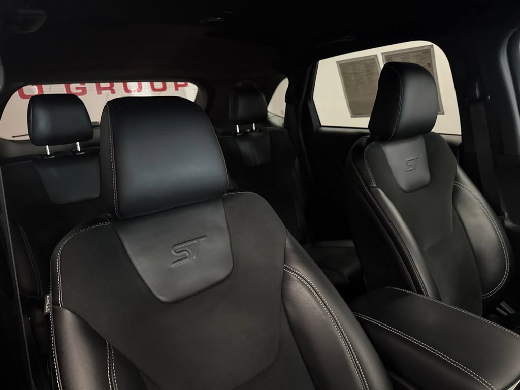 Used 2023 Ford Edge ST AWD/4WD image 39