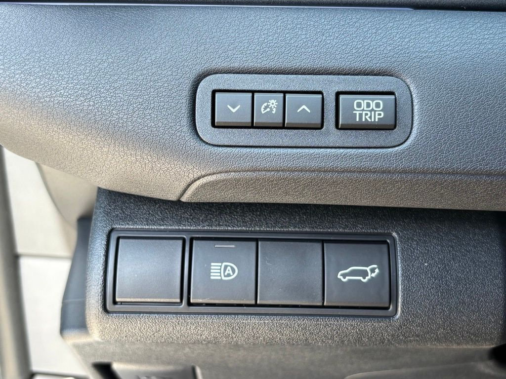 New 2026 Toyota C-HR AWD/4WD image 23