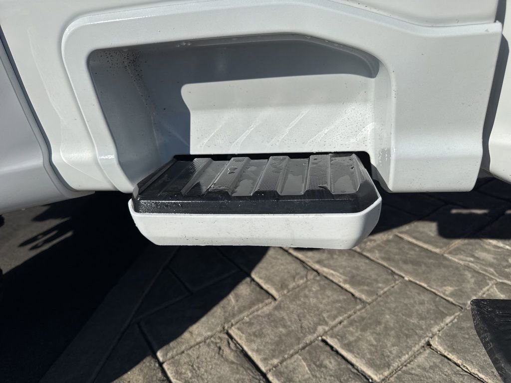 Used 2026 Ford F450 Lariat w/ FX4 Off-Road Package AWD/4WD image 9