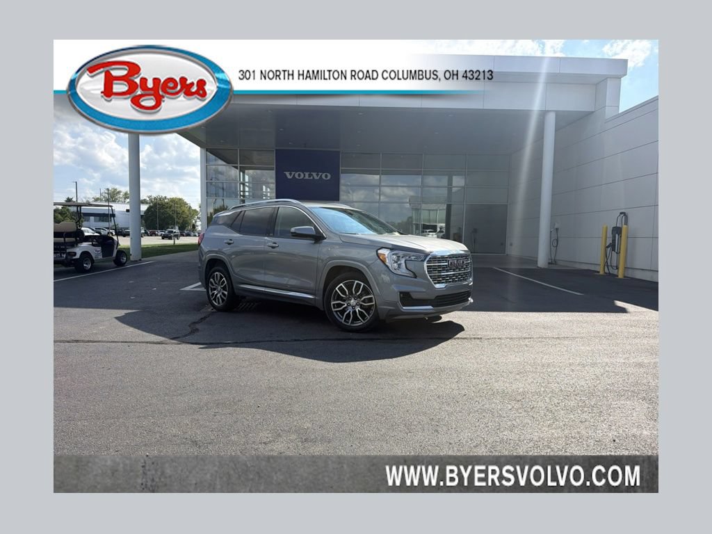 Used 2024 GMC Terrain Denali w/ Denali Premium Package
