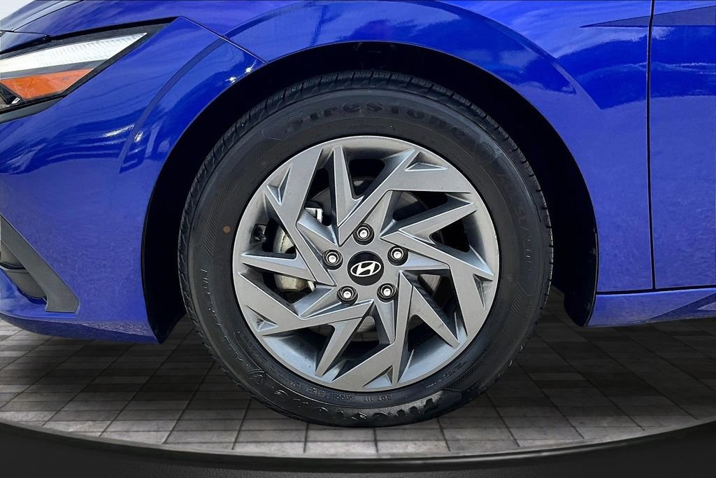 Used 2024 Hyundai Elantra SEL FWD image 34