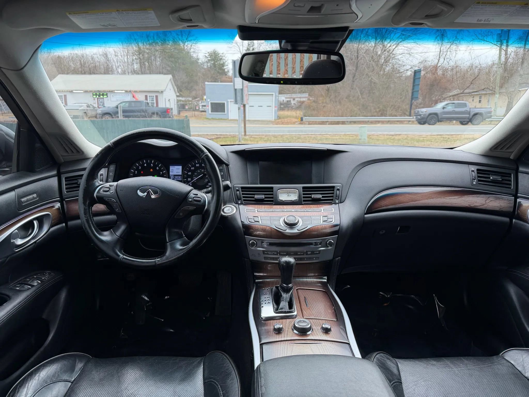 Used 2013 INFINITI M35 w/ Premium Pkg image 26