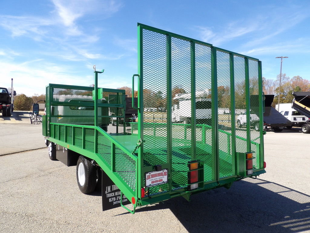 Used 2024 Chevrolet Low Cab Forward image 5