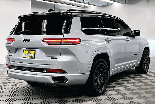 Used 2024 Jeep Grand Cherokee L Summit w/ Advanced Protech Group IV image 13