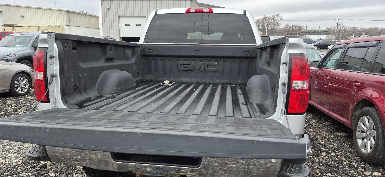 Used 2019 GMC Sierra 2500 SLT w/ Snow Plow Prep Package image 5