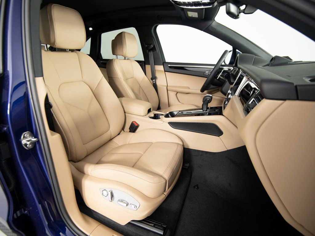 New 2026 Porsche Macan image 35