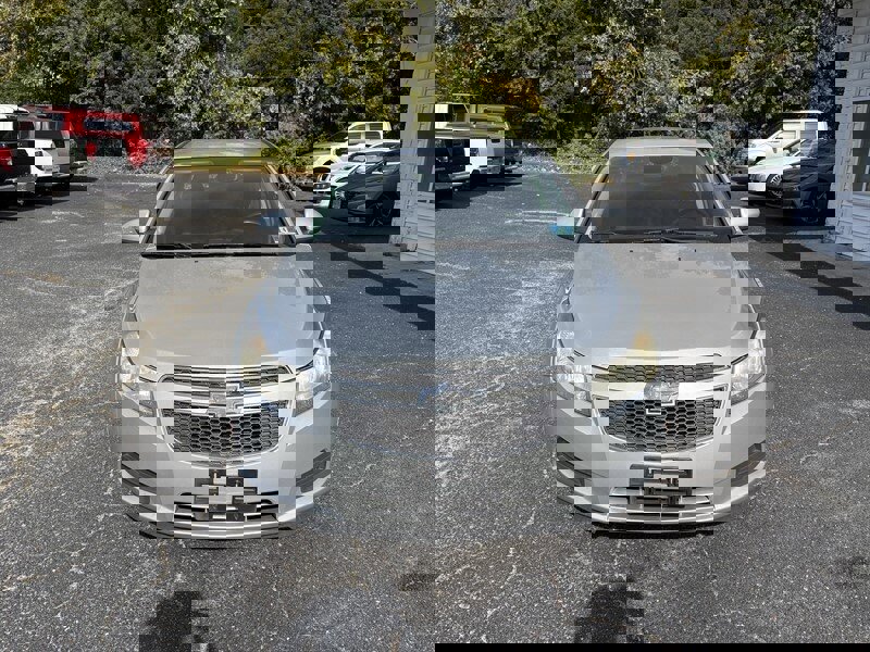 Used 2014 Chevrolet Cruze LT image 2