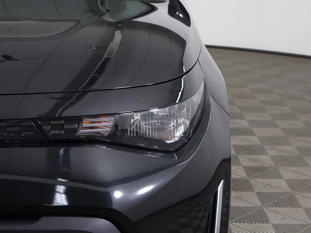 Used 2025 Kia Soul LX w/ LX Technology Package FWD image 13