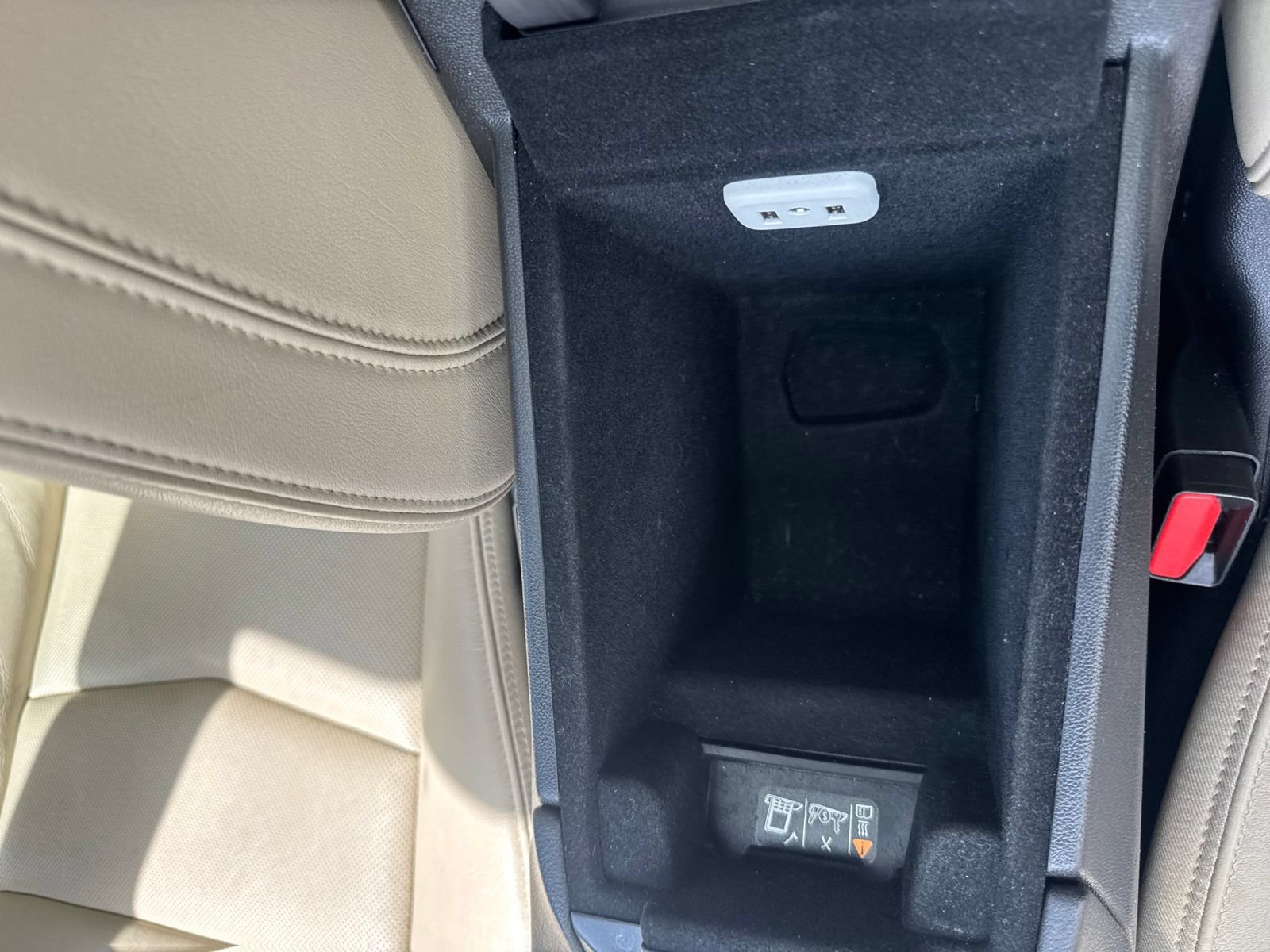 Used 2018 Cadillac XT5 Premium Luxury FWD image 33