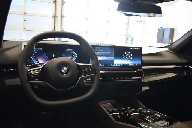 New 2026 BMW 530i xDrive w/ Premium Package image 23