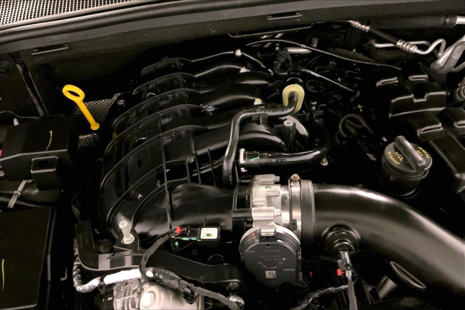 Used 2025 Dodge Durango GT AWD/4WD image 31