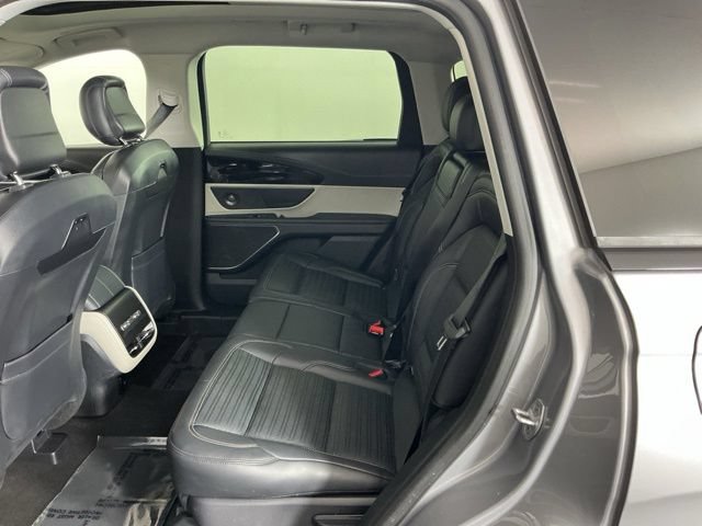 Used 2025 Lincoln Nautilus Reserve AWD/4WD image 31