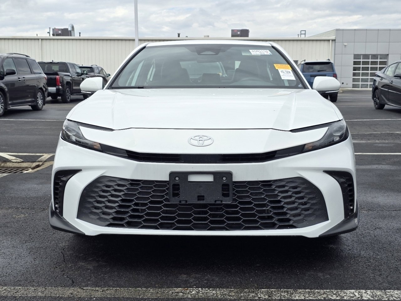 Certified 2025 Toyota Camry SE image 2