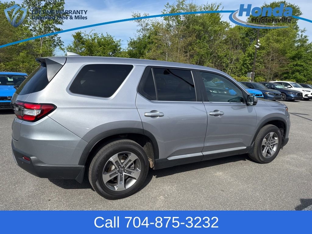 Used 2025 Honda Pilot EX-L image 9