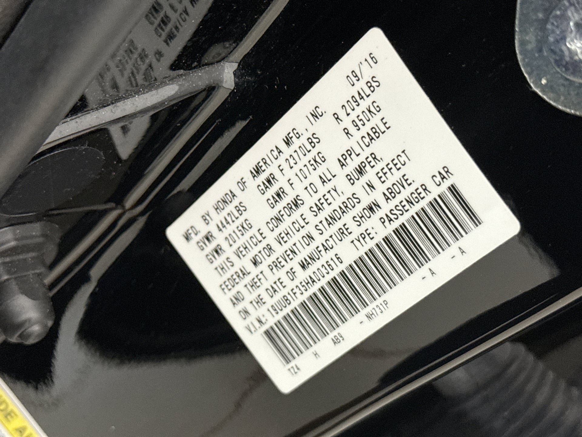 Used 2017 Acura TLX FWD image 11
