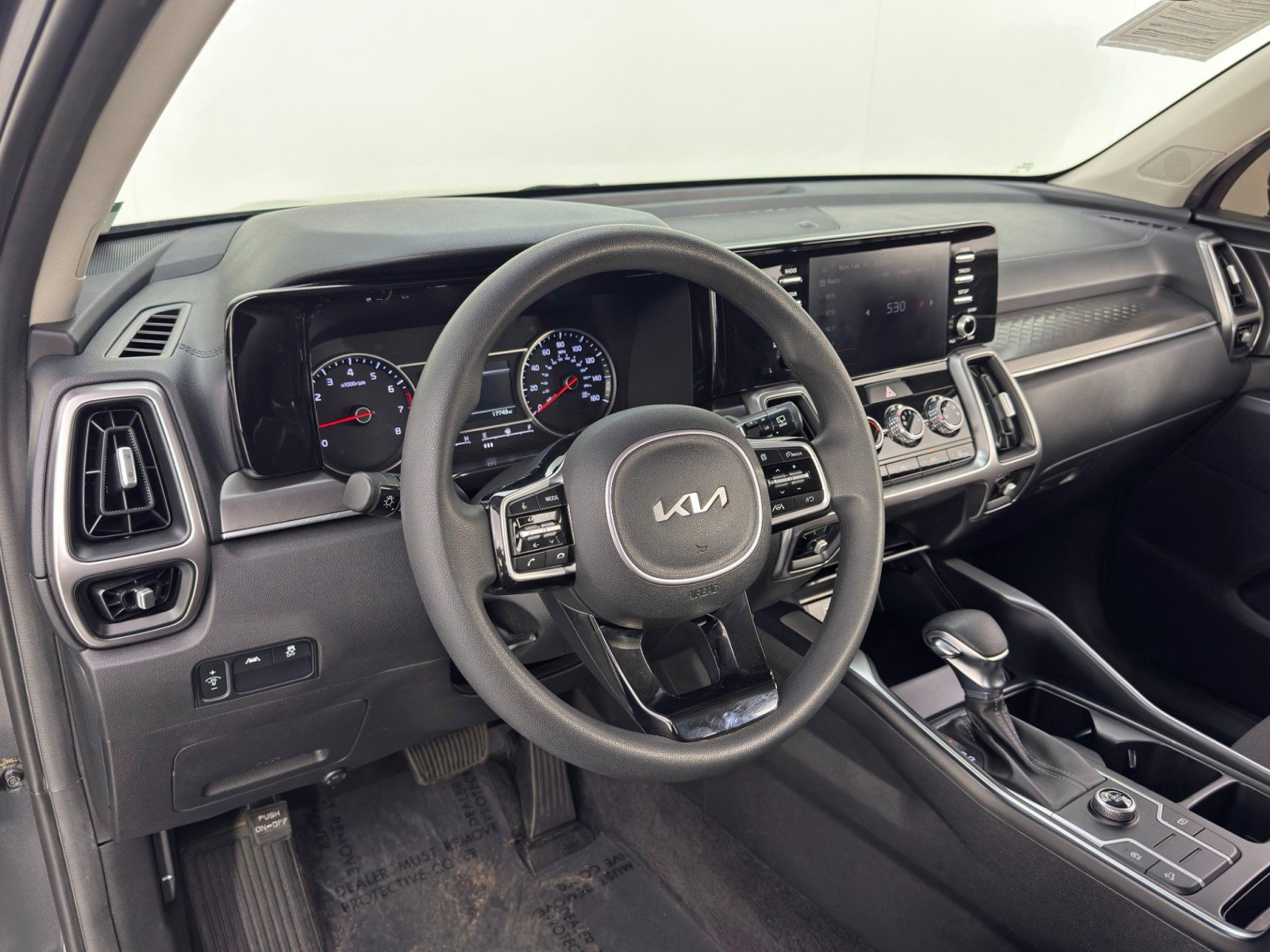 Used 2022 Kia Sorento LX FWD image 12