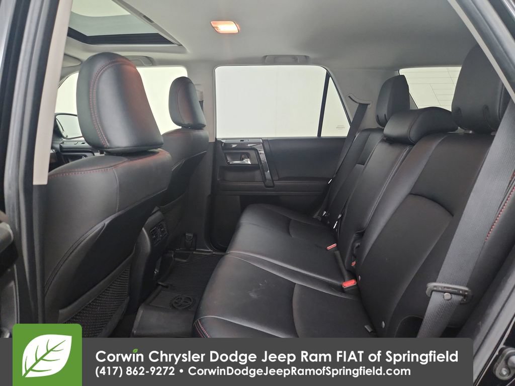 Used 2020 Toyota 4Runner TRD Off-Road Premium w/ Moonroof Package AWD/4WD image 32