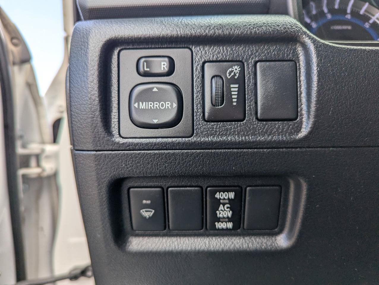Used 2019 Toyota 4Runner TRD Off-Road Premium AWD/4WD image 17