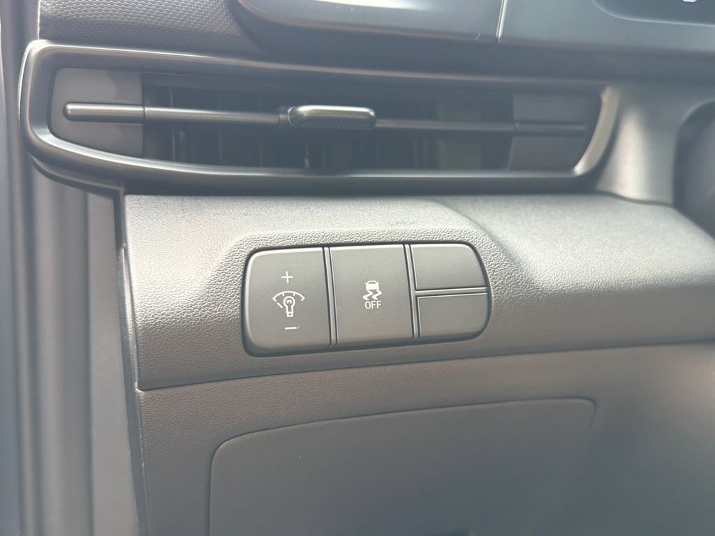 New 2026 Hyundai Elantra Sport FWD image 30