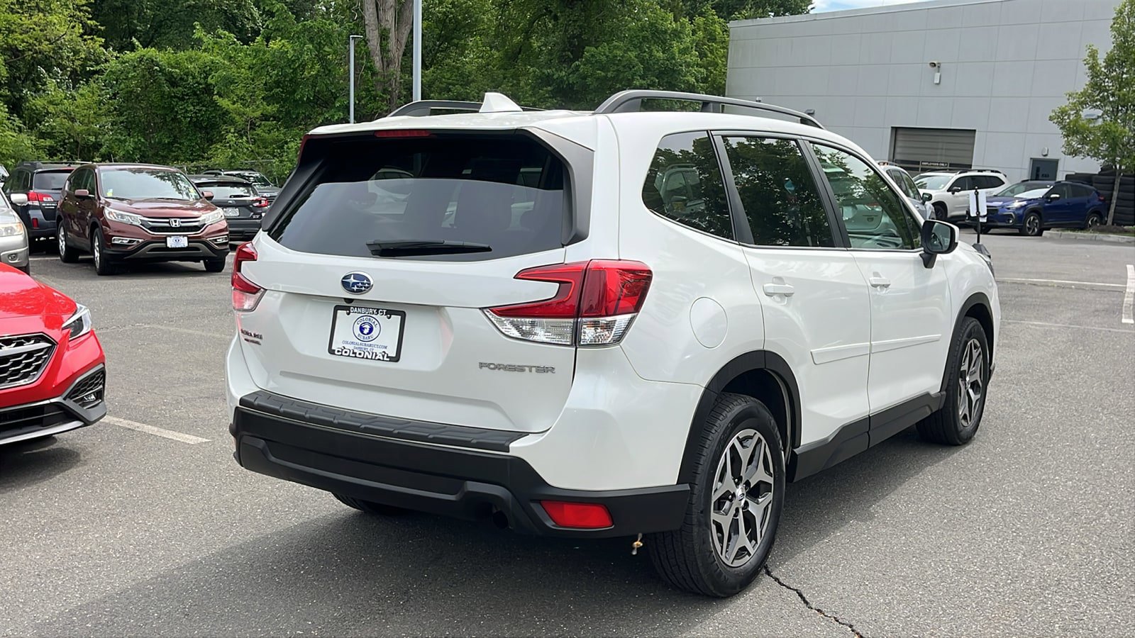 Used 2019 Subaru Forester Premium AWD/4WD image 5