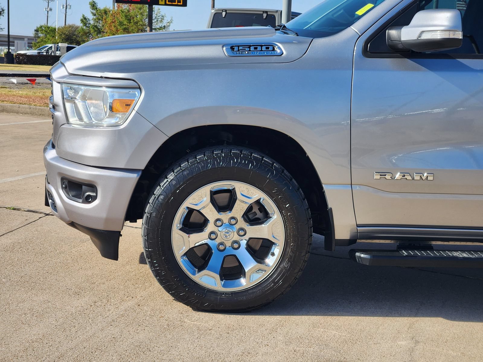 Used 2022 RAM 1500 Lone Star AWD/4WD image 10