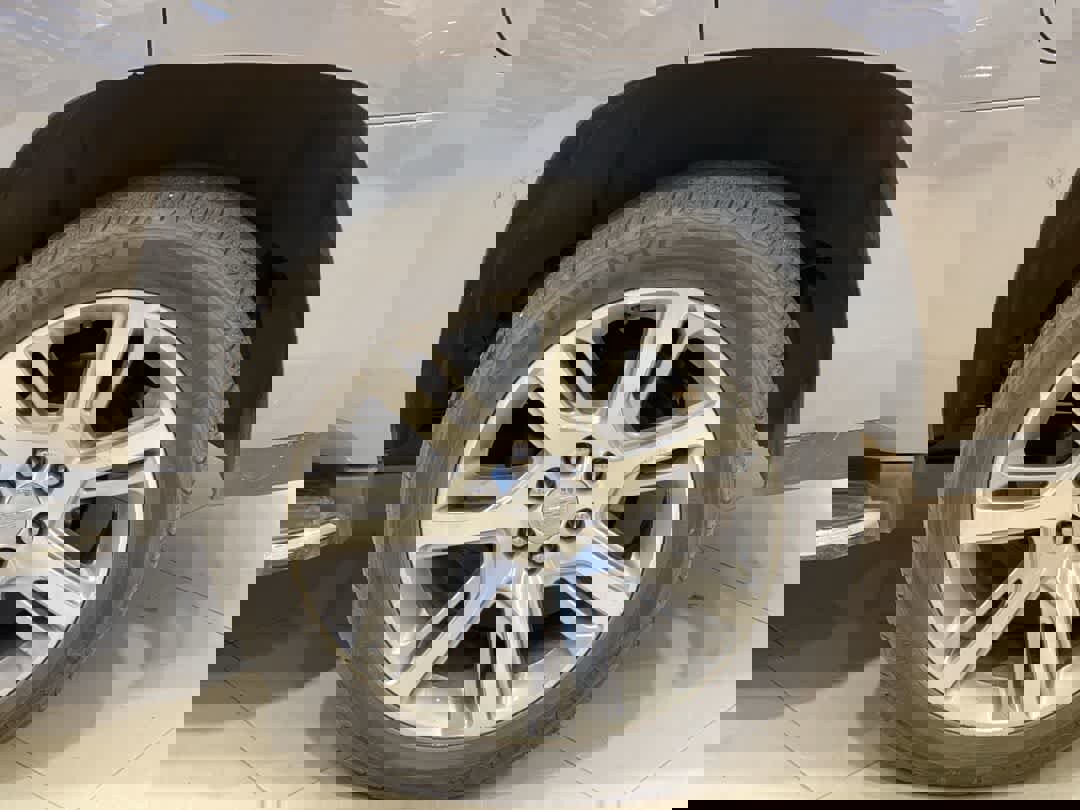 Used 2018 Cadillac Escalade Luxury image 12