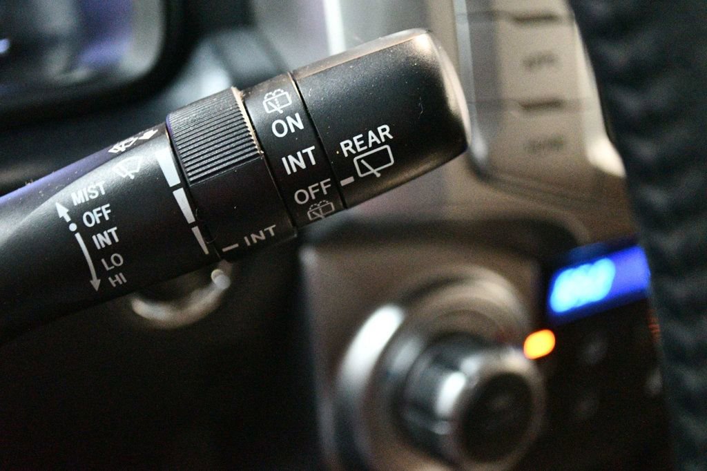 Used 2015 Toyota 4Runner Limited AWD/4WD image 65