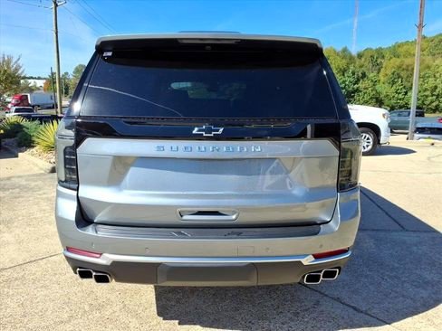 New 2026 Chevrolet Suburban High Country image 6