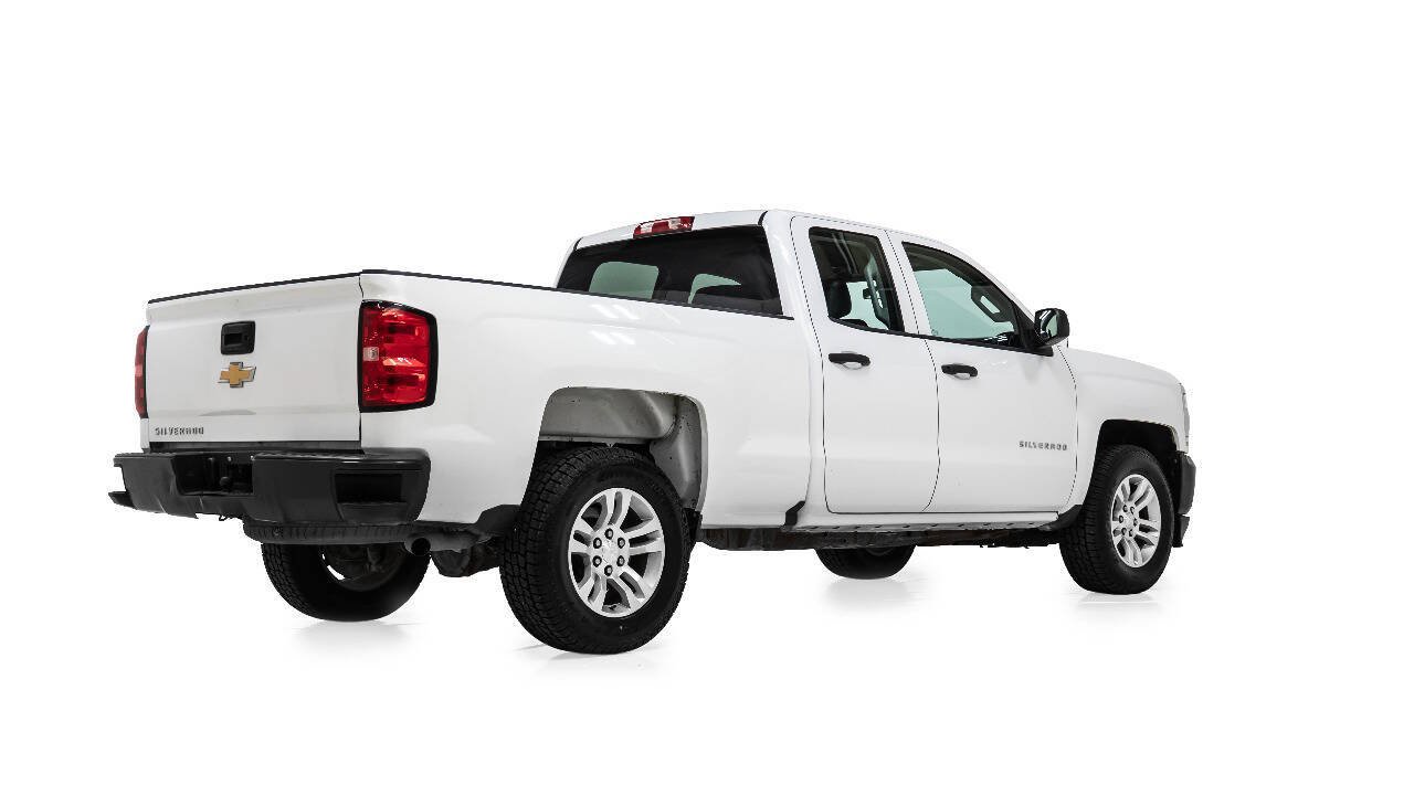 Used 2018 Chevrolet Silverado 1500 W/T RWD image 3